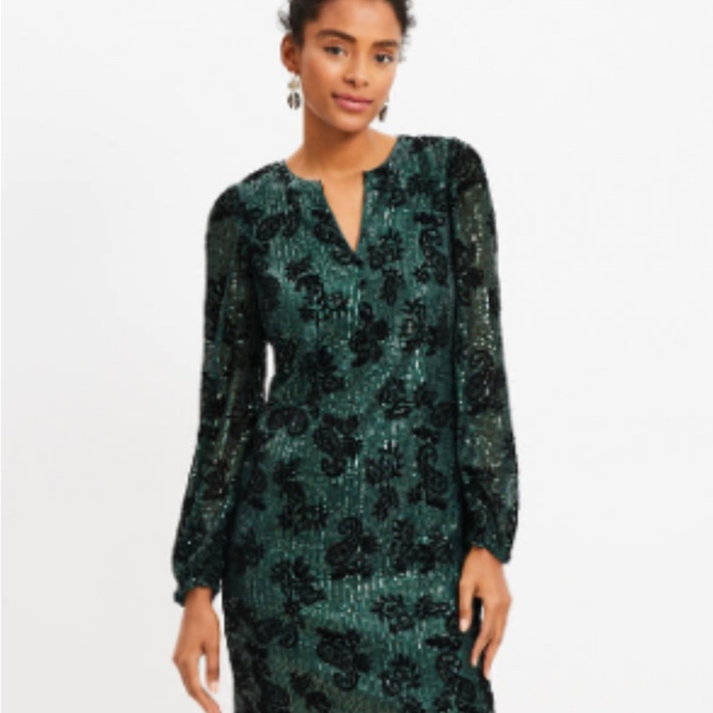 Elegant Green Sequin Dress
